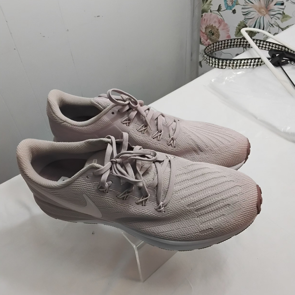 Nike Women's Running Shoes - Light Pink